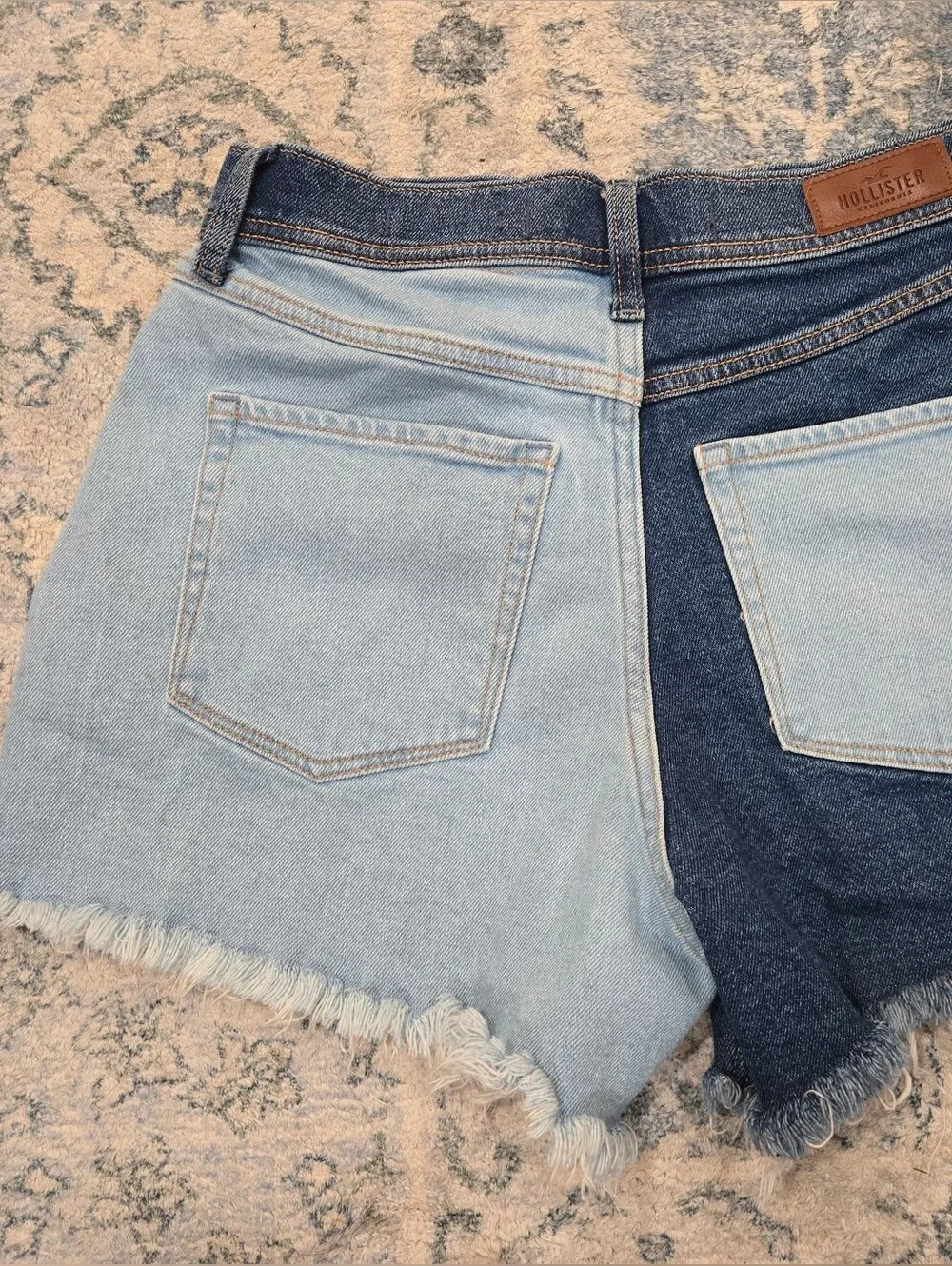 Hollister•Two-Tone Denim Ultra High Rise Vintage Short. Sz 7, 28in Waist - Picture 2 of 7